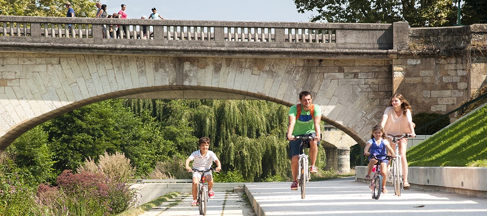 Bord Gers à Auch avec les enfants