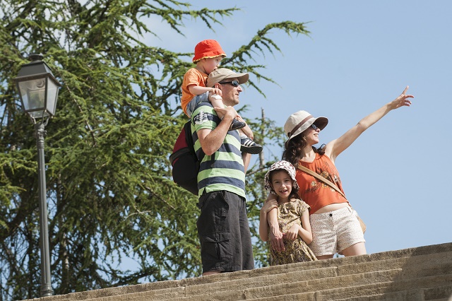 Famille avec deux enfants