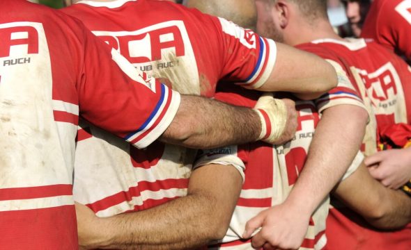 Auch, le rugby rouge et blanc