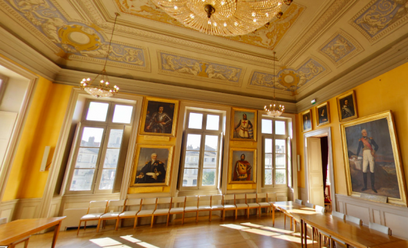 36 hommes et 1 femme : où est-ce à Auch ?