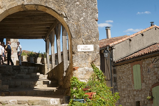 Castelnau