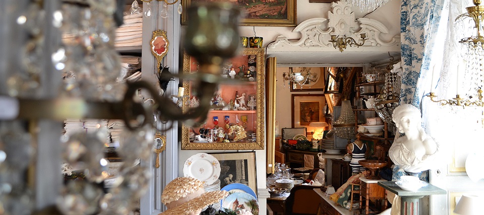 brocante un coin du passé