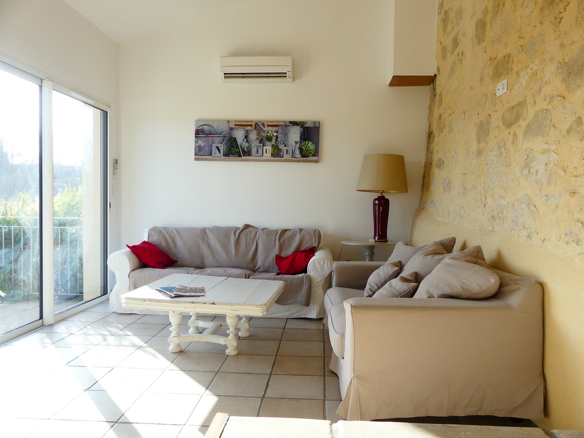 Living room gîte Le Cousteau_Saint-Lary_Gers