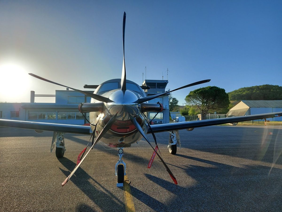 aéroport avion (c)Aéroport Auch-Gers