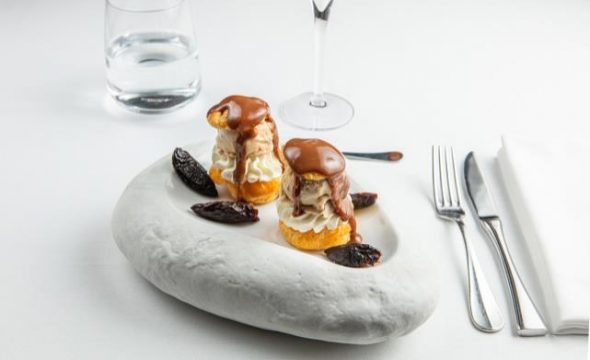 Les profiteroles pruneaux Armagnac de Philippe URRACA