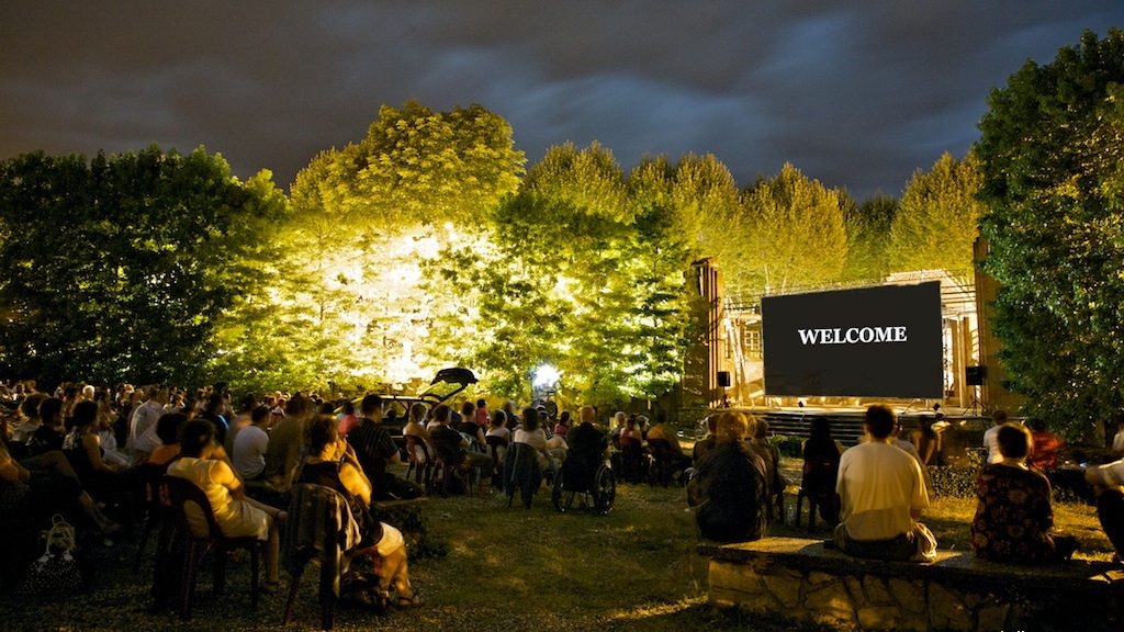 Cinéma en plein air-Grand Auch coeur de Gascogne-Isabelle Souriment séance de cinéma en plein air