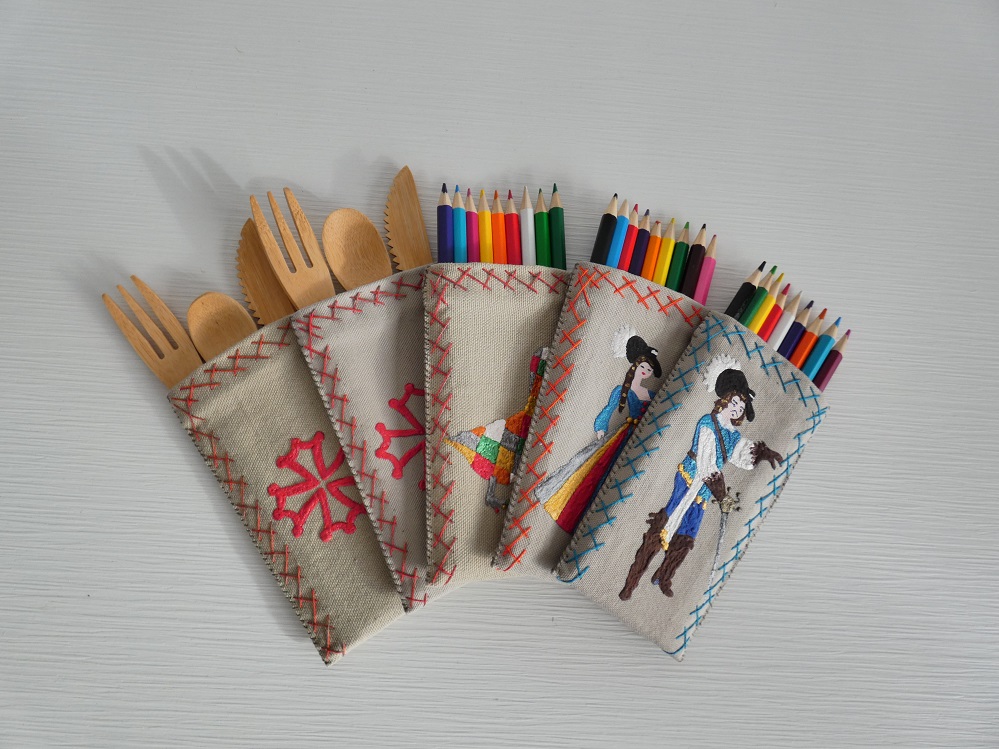 pochette crayons et couverts