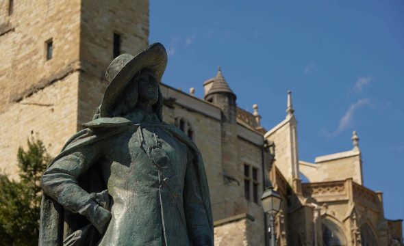 6 personnages célèbres à (re)découvrir à Auch