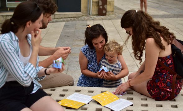 Découvrir Auch en famille : suivez la Cocotte à histoire(s) !
