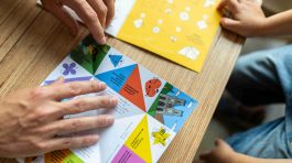 Découvrir Auch en famille : suivez la Cocotte à histoire(s) !