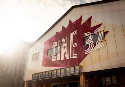 Écrans enchantés : Noël au cinéma