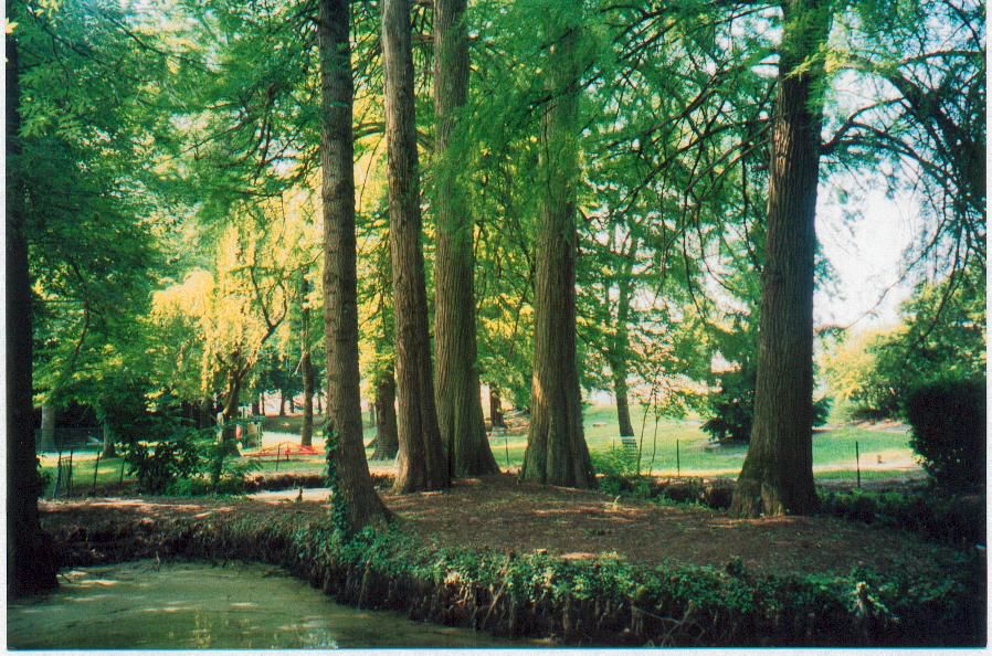 Lannelongue Park in Castéra-Verduzan