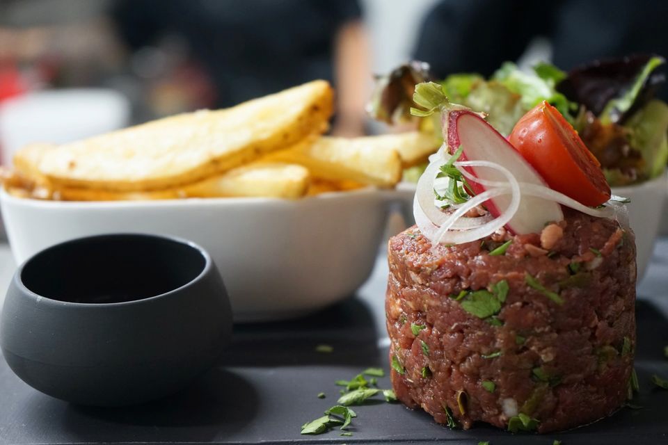 French fries tartare plate